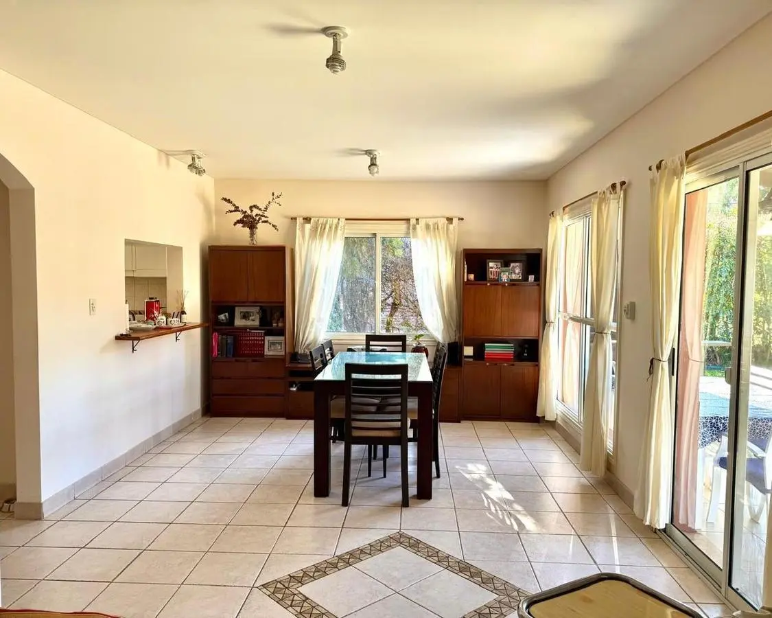 CASA EN VENTA EL MOLINO SOBRE LOTE CENTRAL 4