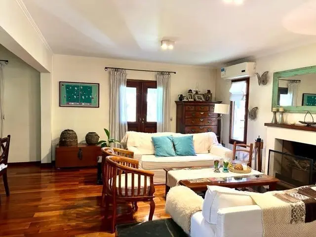 casa en VENTA BC. El Molino - lote central- 4 dormitorios- 3