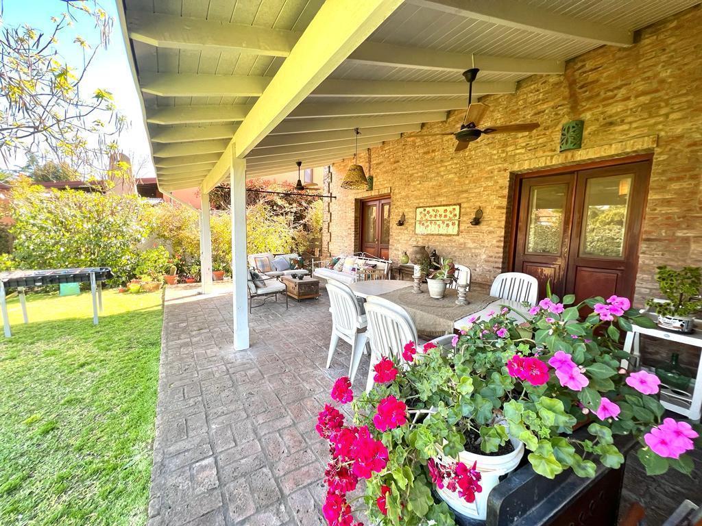 casa en VENTA BC. El Molino - lote central- 4 dormitorios-