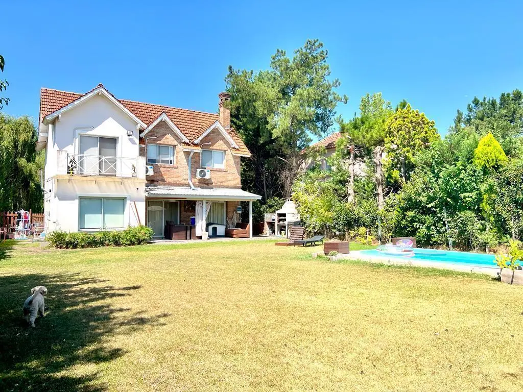 CASA en VENTA BC ."EL MOLINO " 3 dorm ,dep 3