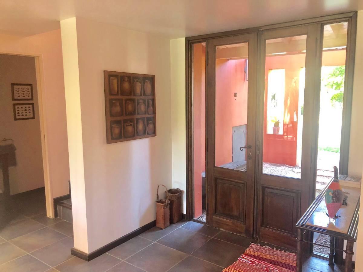 CASA en EL MOLINO (IMPECABLE)un dorm en PB ( pisos de ceramica)