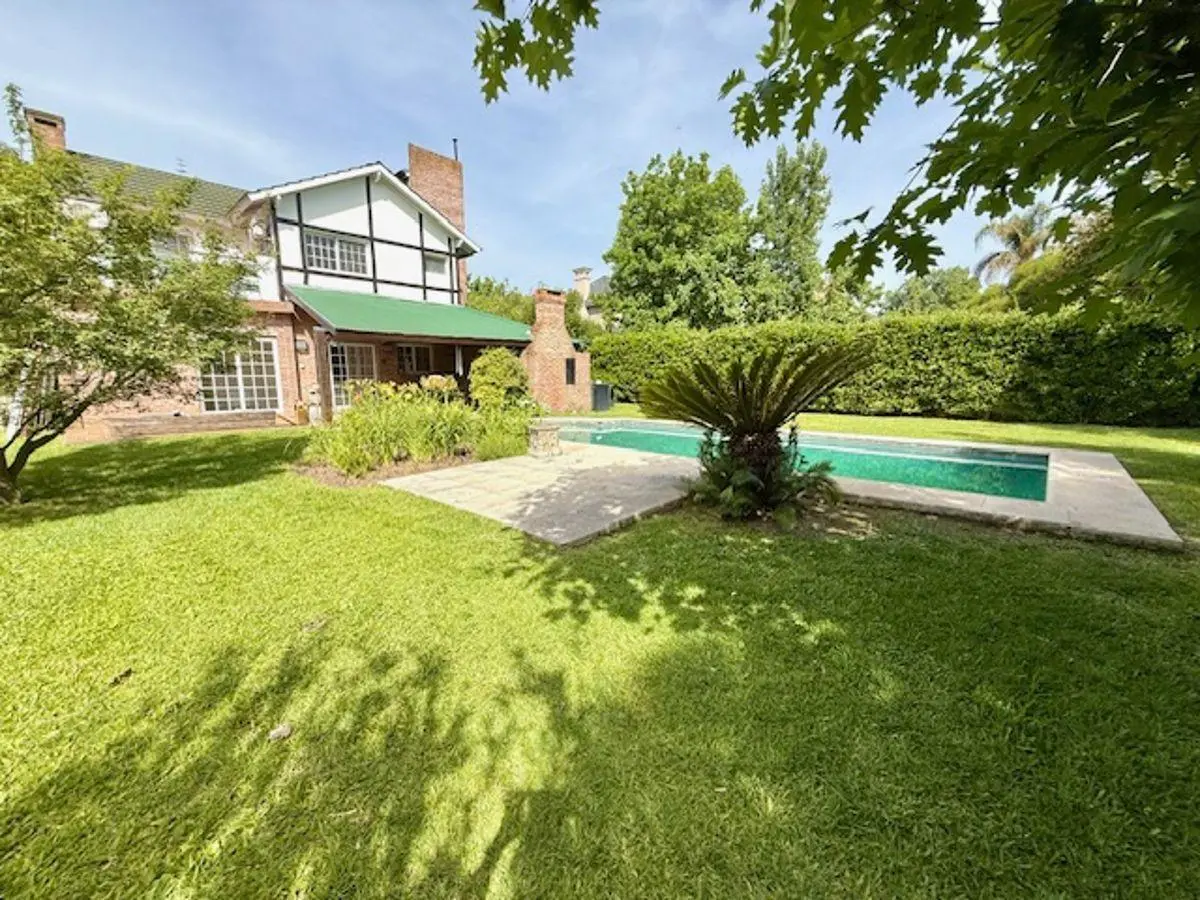 Casa en Venta BC. "La Tranquera " Lote central ,3 dorm 2