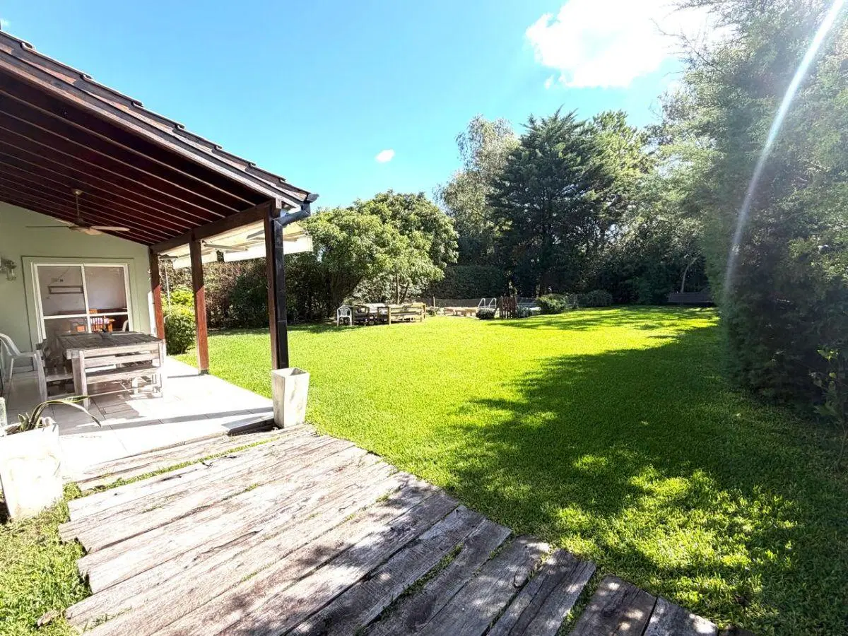 Casa de 220 m² con 4 habitaciones en venta en El Molino 4