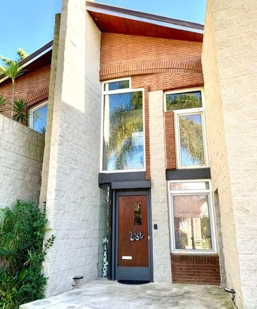 CASA en ALQUILER 4 DORMITORIOS con muebles en Saint Matthews Village 2