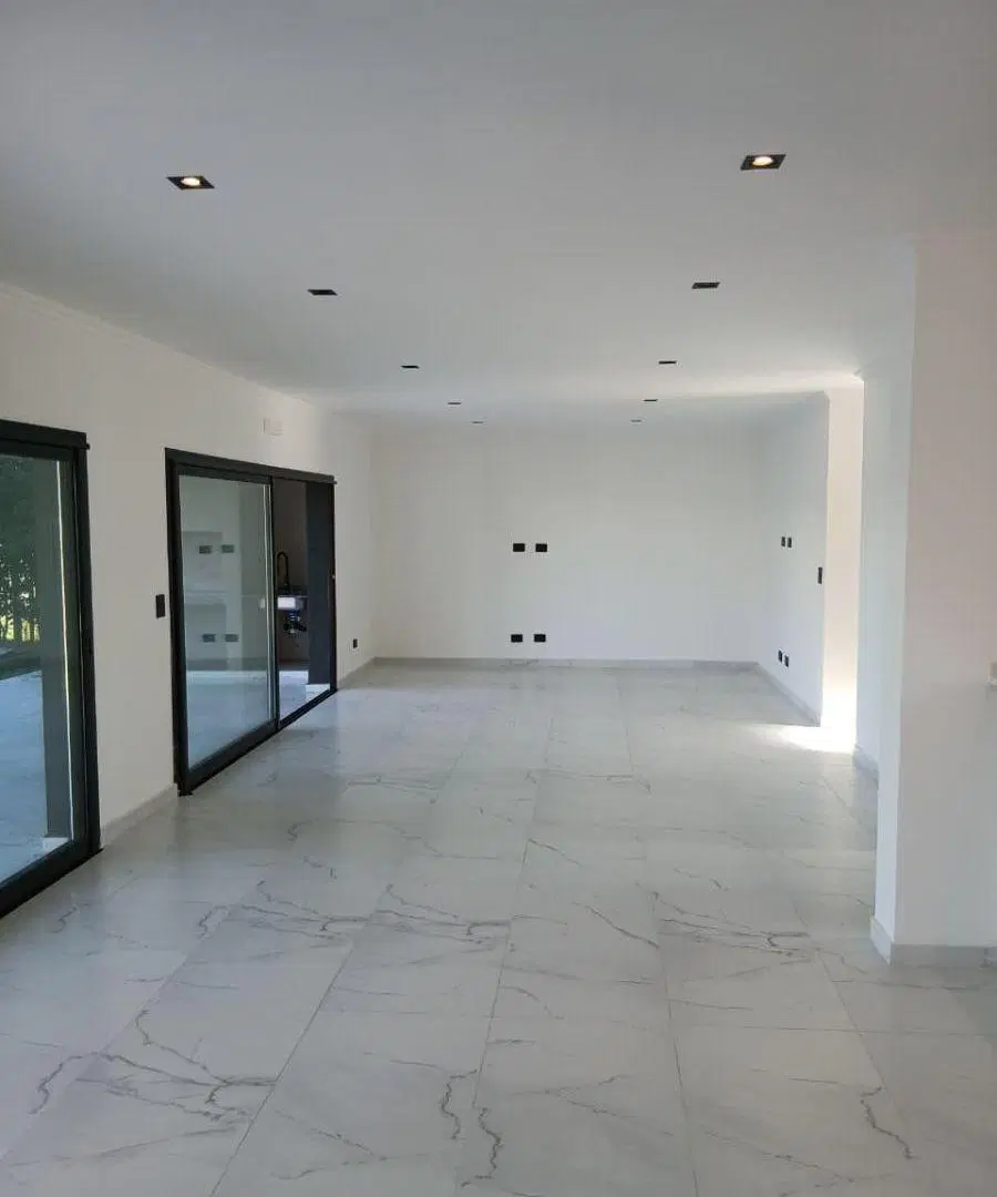 CASA EN VENTA 4 DORMITORIOS +ESCRITORIO EN SAN PABLO 2