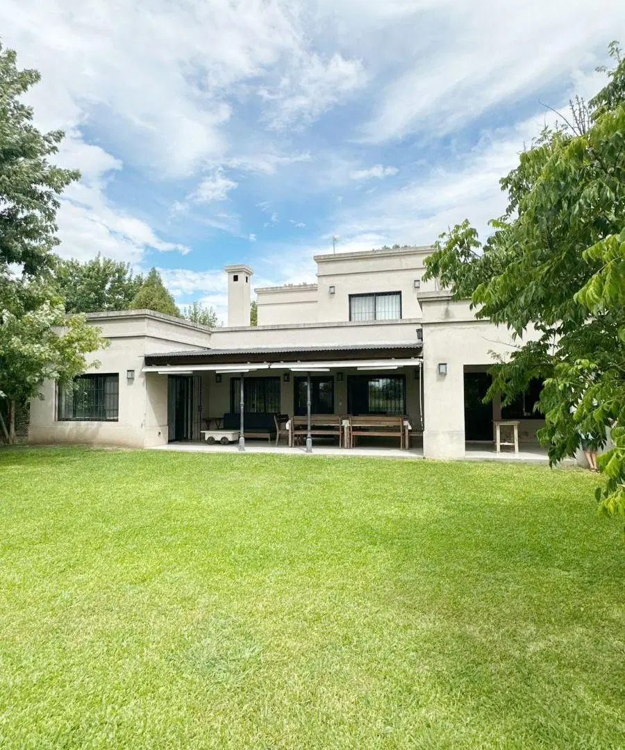 VENTA Casa en San Francisco Club de Campo, Manzanares, 5 ambientes 2