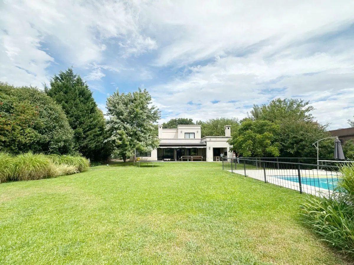 VENTA Casa en San Francisco Club de Campo, Manzanares, 5 ambientes 5
