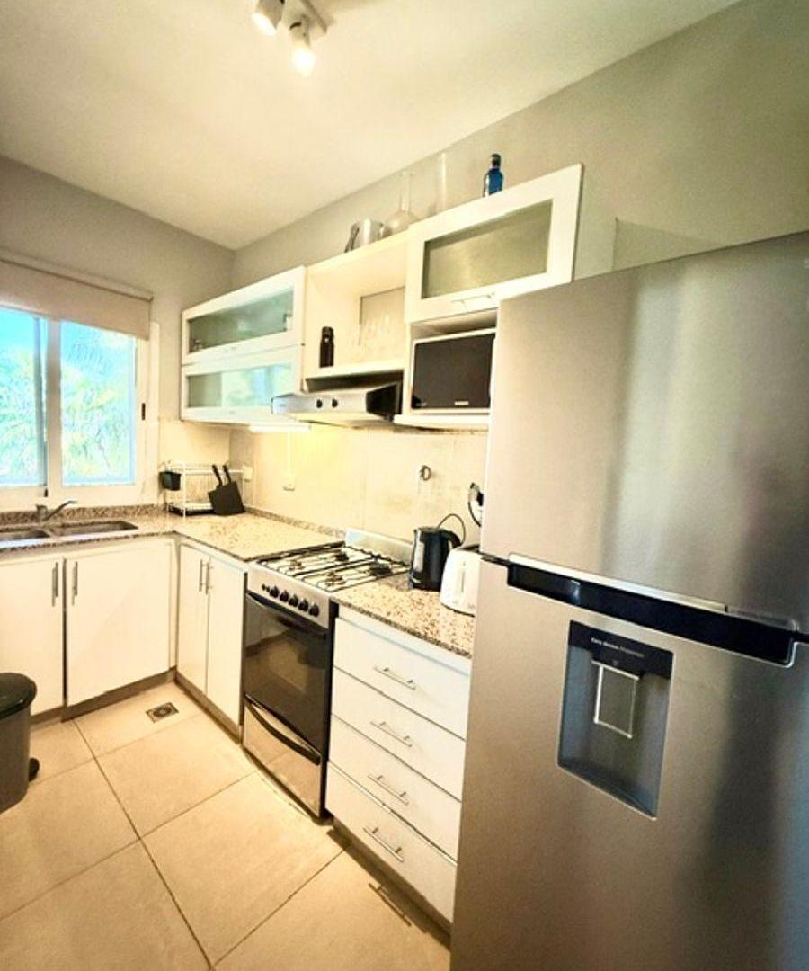 Foto de Departamento en alquiler en Boulevard del Sol de 2 ambientes excelente, imagen 2