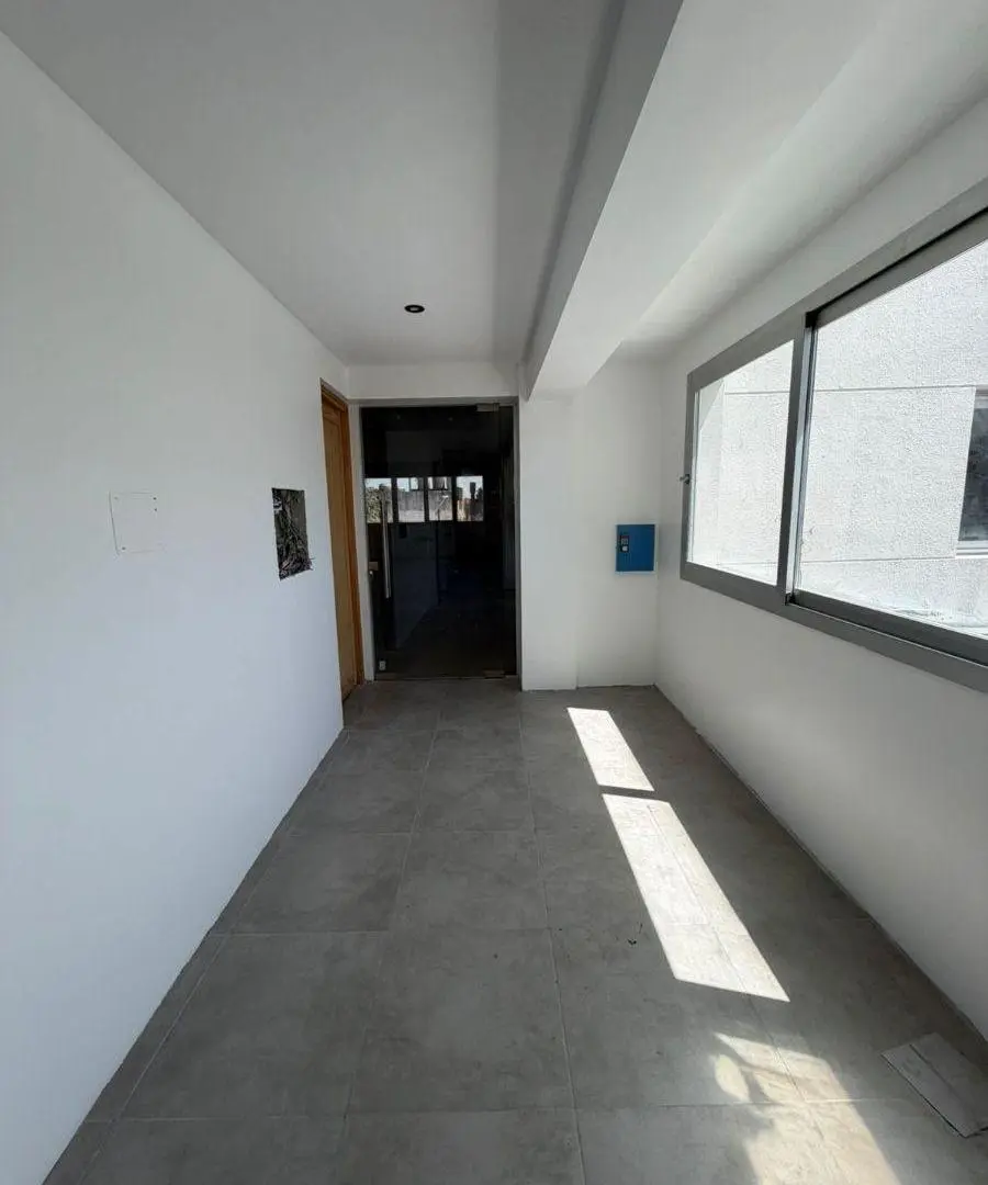 Edificio de 2545 m² en alquiler con cocheras y deposito en Olivos 5