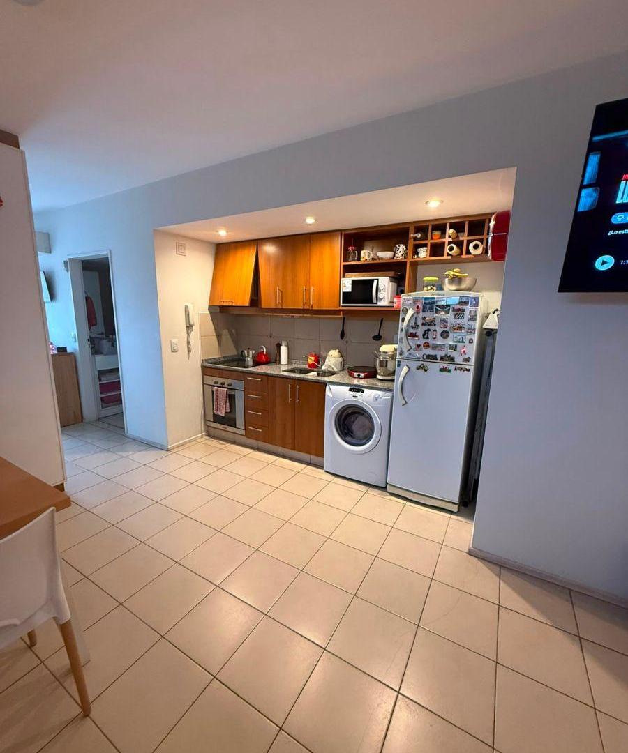 Foto de Departamento de 41 m² con 1 dormitorio en venta en Parque Chacabuco, imagen 3