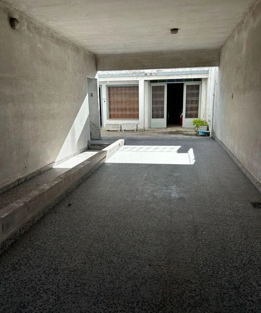 Excelente propiedad comercial - casa + local 5