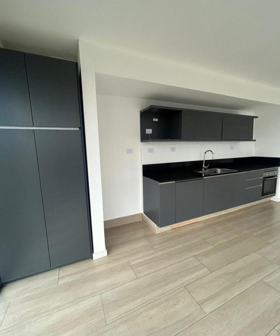 Foto de Excelente departamento de 3 ambientes con amenities y seguridad 24 hs, imagen 3