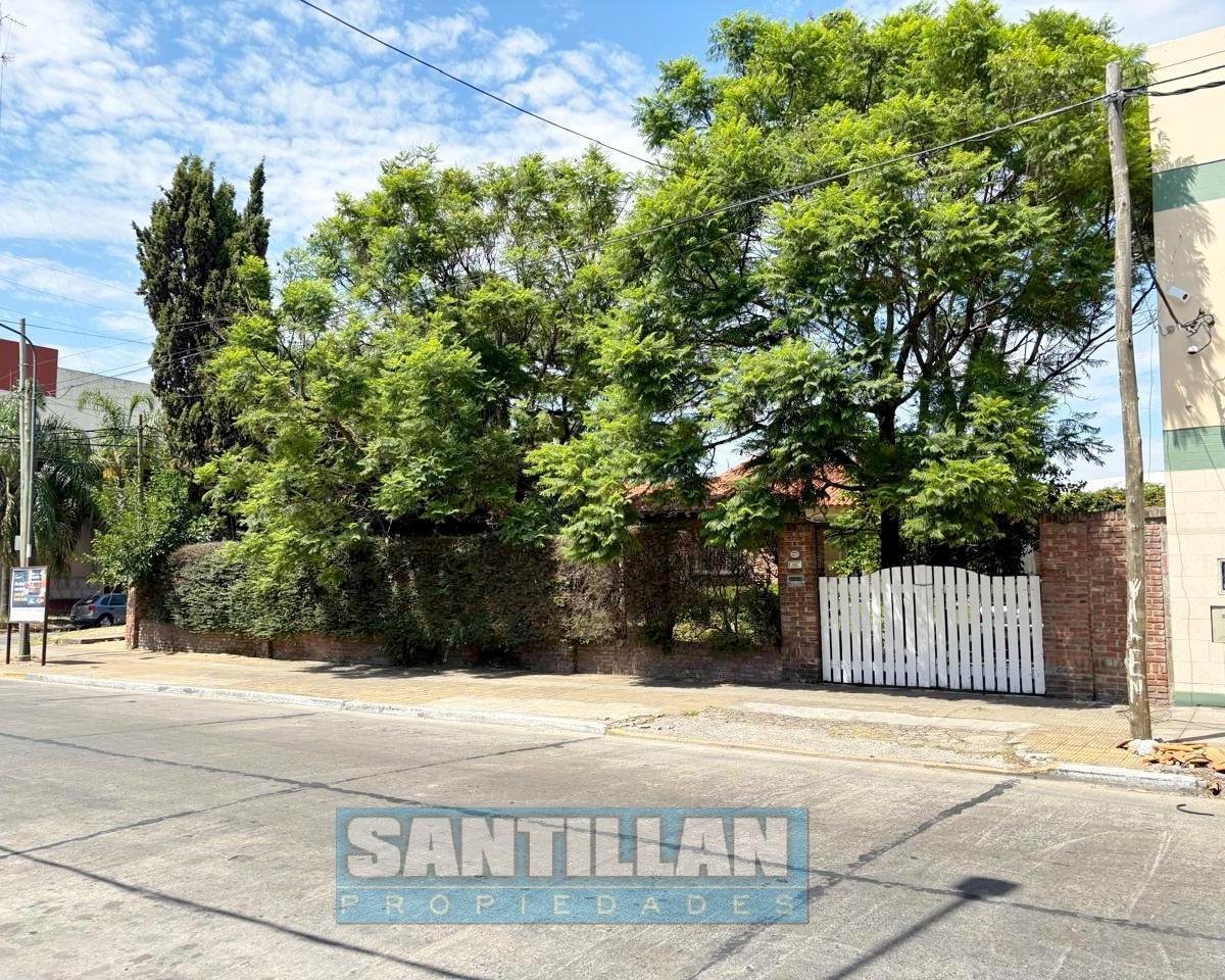 IMPORTANTE PROPIEDAD EN SAN JUSTO SOBRE DOS LOTES (1.021 MTS2). TODO DESTINO