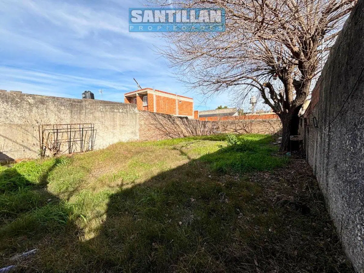 HERMOSO LOTE EN LAFERRERE 8