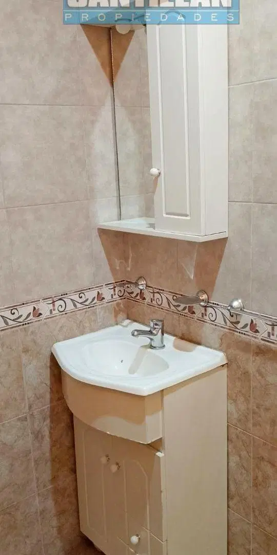 HERMOSO DEPARTAMENTO DE 2 AMPLIOS AMBIENTES EN DÚPLEX AL FRENTE - SAN JUSTO CENTRO 3