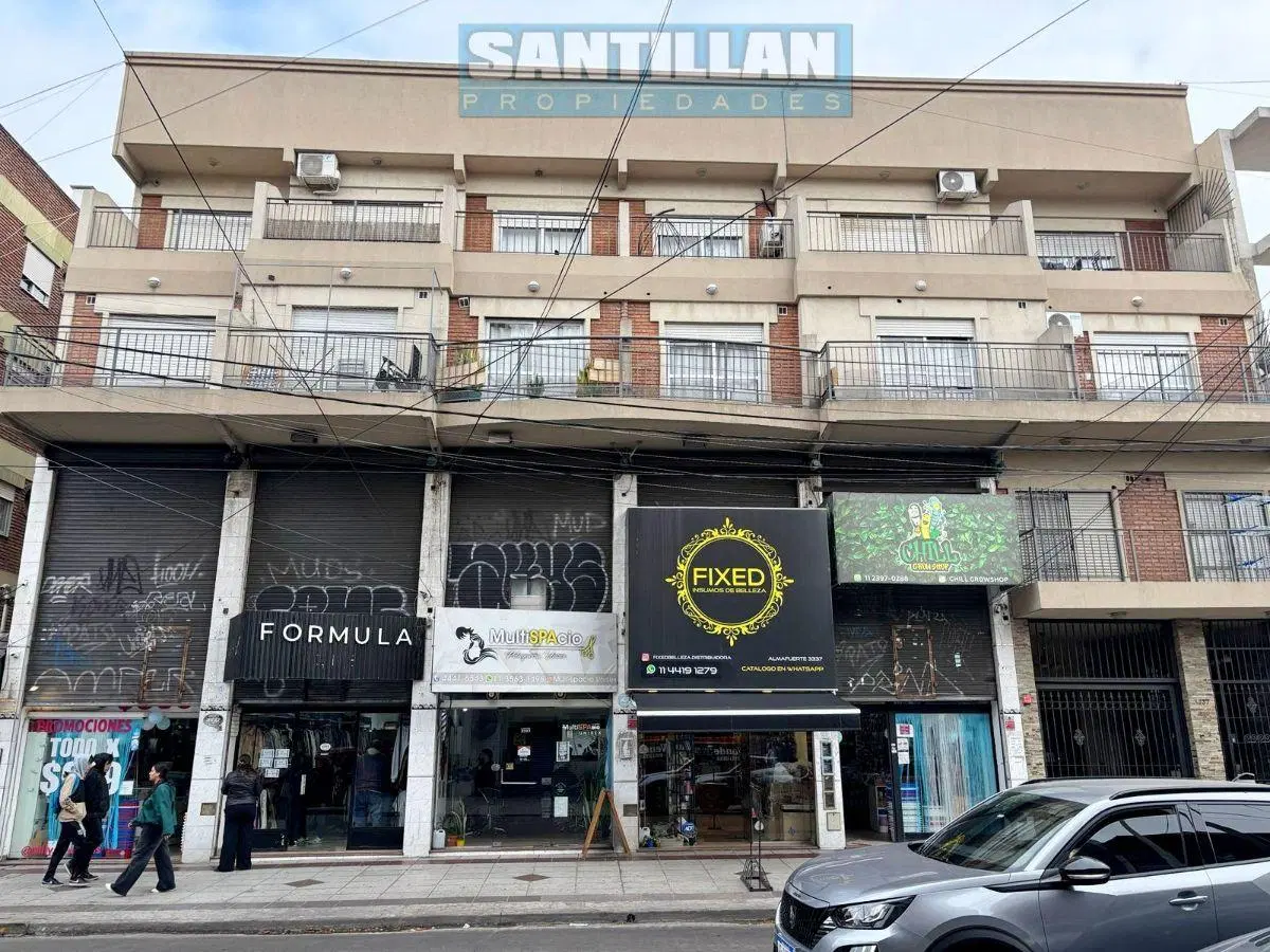 HERMOSO DEPARTAMENTO DE 2 AMPLIOS AMBIENTES EN DÚPLEX AL FRENTE - SAN JUSTO CENTRO 1