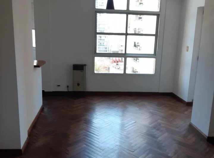 DEPARTAMENTO 2 AMBIENTES CON BALCON. EXCELENTE UBICACION 2