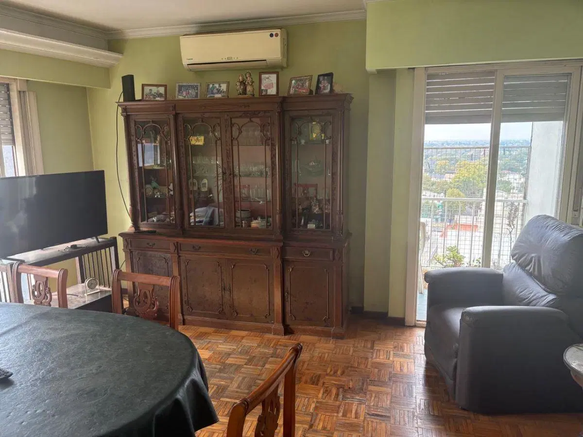 DEPARTAMENTO 3 AMBIENTES CON DEPENDENCIAS FRENTE CON BALCON 1