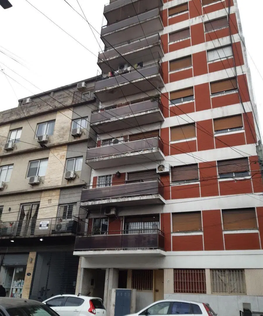 DEPARTAMENTO 2 AMBIENTES EXCELENTE UBICACION 4