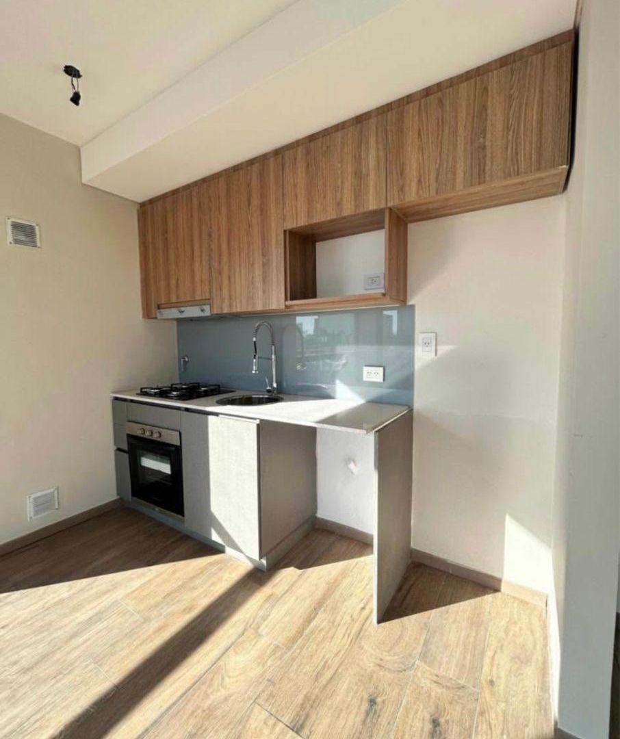 Foto de Hermoso Alquiler Monoambiente moderno y amplio !! Lanusita, imagen 2