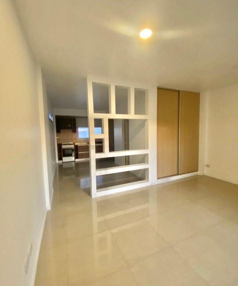 Foto de Hermoso Monoambiente divisible !! Super amplio 44 metros, imagen 1