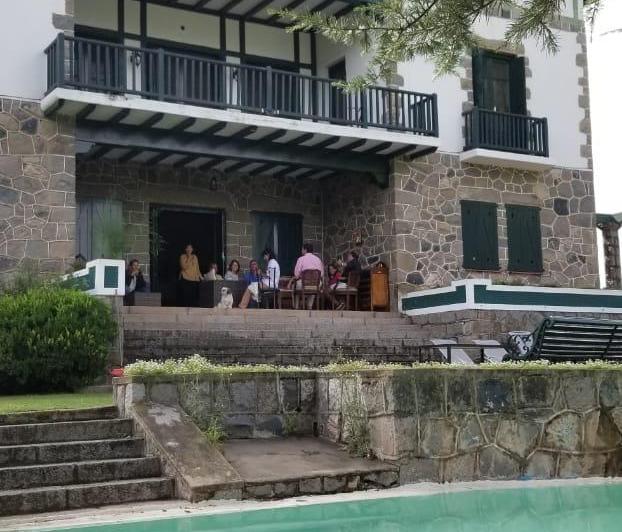 DUEÑO .CAPACIDAD 26 PERSONAS. DIVINA CASONA 3