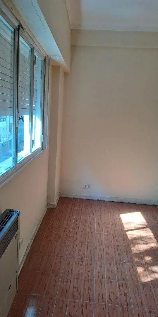 2 AMBIENTES LUMINOSOS,BAÑO COCINA COMPLETO,PLACARDS 5