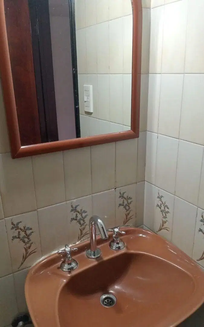 DEPARTAMENTO DE TRES AMBIENTES, CONTRAFRENTE CON BALCON CORRIDO, COCINA GRANDE, SOL Y LUZ. 8