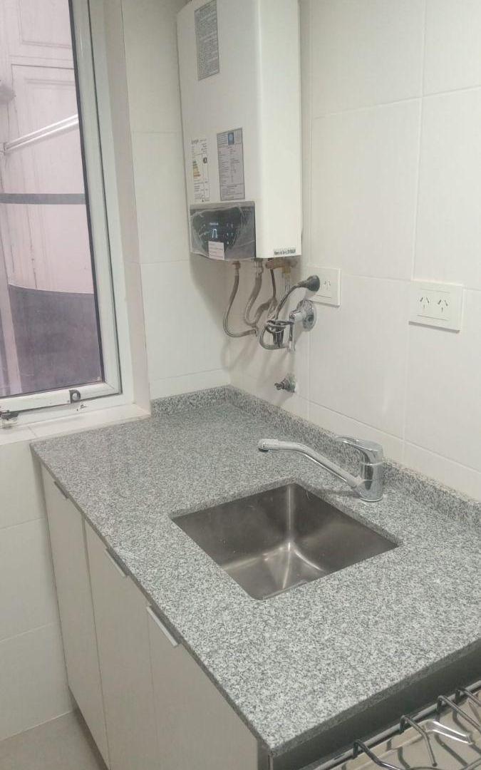 Foto de Departamento de 3 ambientes antiguo refaccionado a nuevo Techos altos, imagen 3