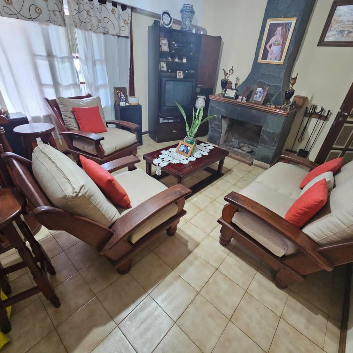 Excelente CHALET 4 AMBIENTES en TEMPERLEY