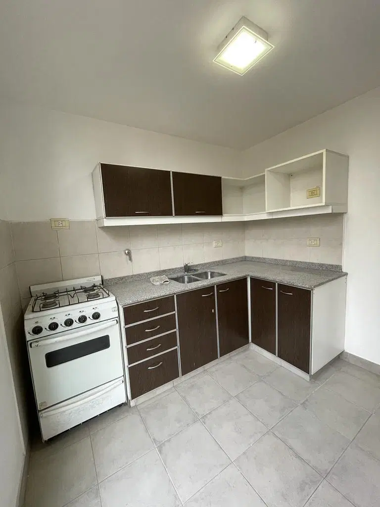 Departamento en Venta en Lomas de Zamora, G.B.A. Zona Sur 5