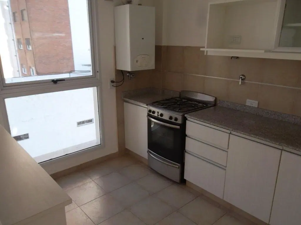 Departamento  en Venta en Lomas de Zamora, G.B.A. Zona Sur, Argentina 2