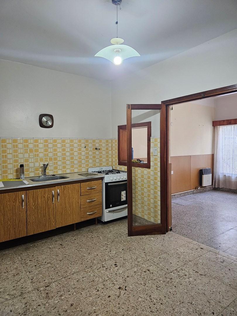 Foto de Casa Chalet en Venta en Lomas de Zamora, G.B.A. Zona Sur, Argentina, imagen 4