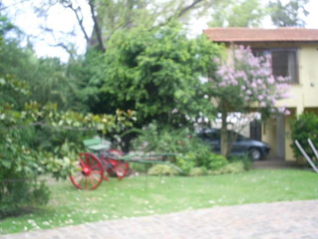 Casa en Barrio LA ESMERALDA Pilar, Km50 Frente Al Shopping Palmas Del Pilar