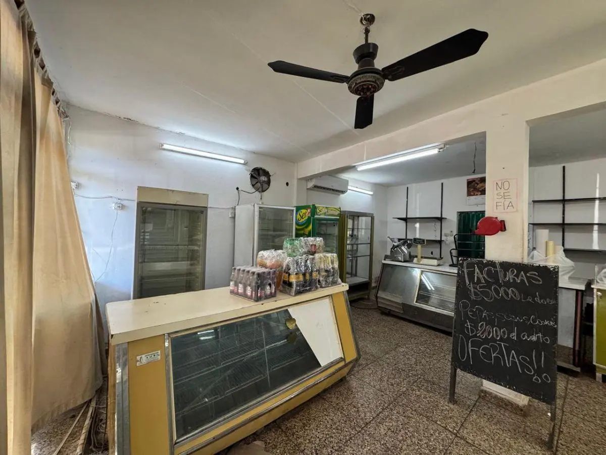 Alquiler Local con instalaciones para Panadería y Despensa en Pilar 5