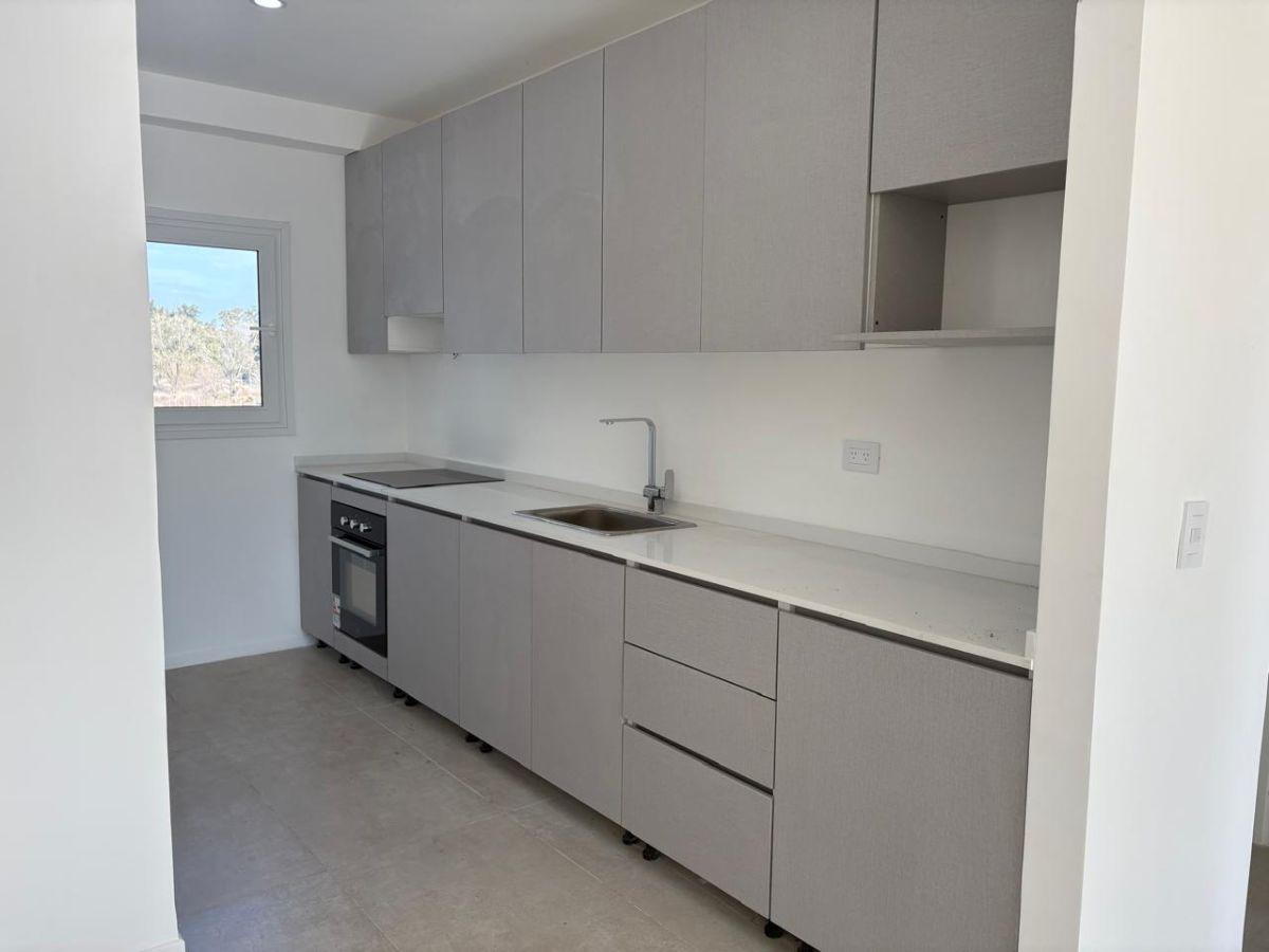Foto de Alquiler/ Departamento de 3 Ambientes equipado con Aire Acondicionado, imagen 5