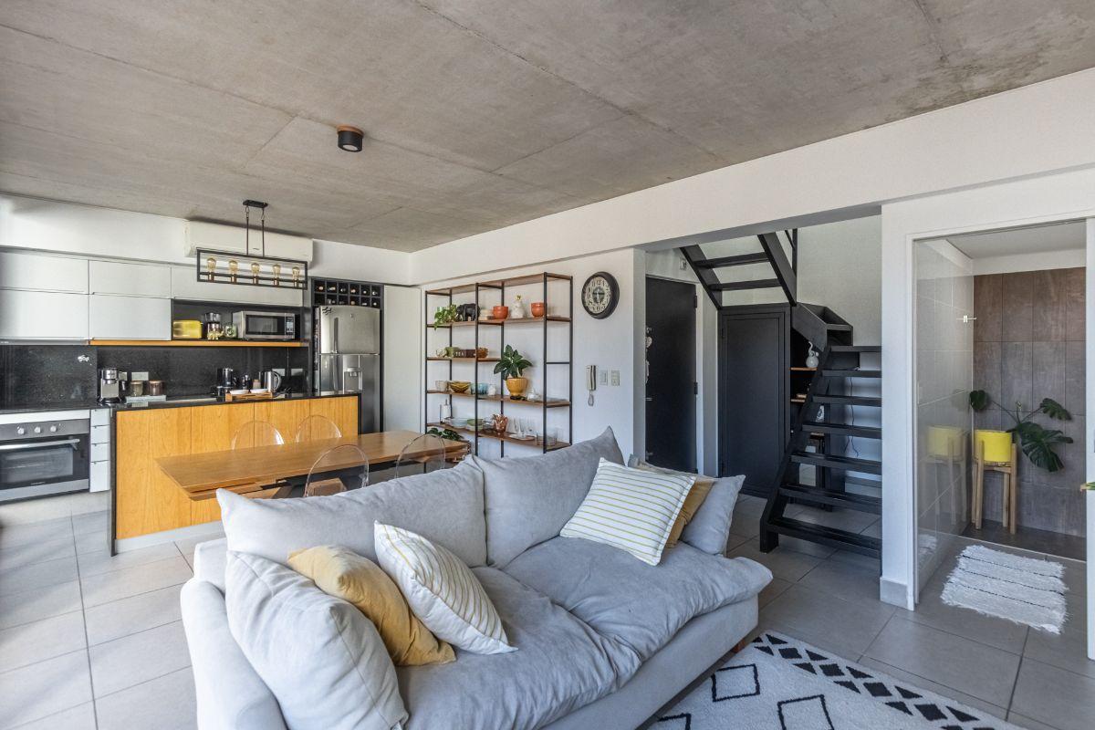 Foto de IMPERDIBLE duplex 4 ambientes cochera balcon terraza quincho parrilla, imagen 3