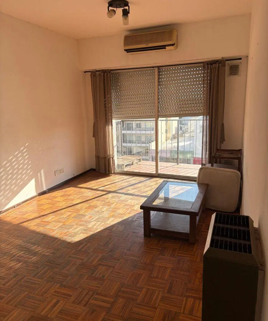 RESERVADO - Luminoso Departamento de Dos Ambientes en Vicente López 1