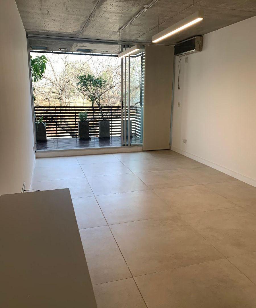 Foto de Moderno monoambiente con balcón terrraza, imagen 2