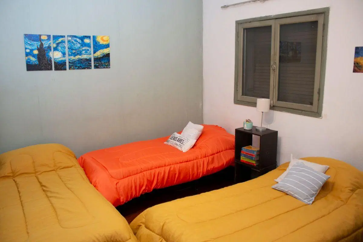 Semipiso de Época 4 Ambientes Frente a Av. 9 de Julio – Vista Abierta al Mural de Messi EN VENTA! 5