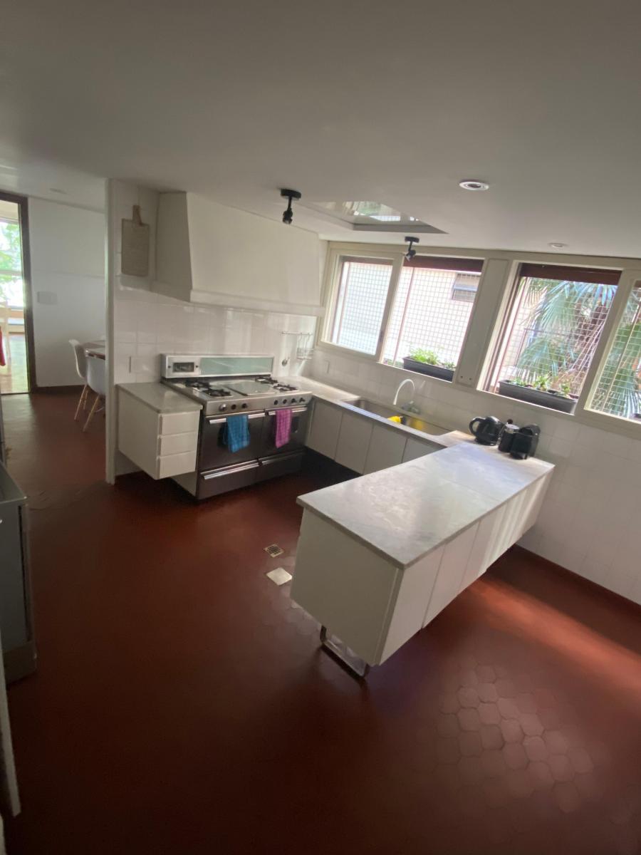 Piso de Categoría en La Mejor Zona de Belgrano 5