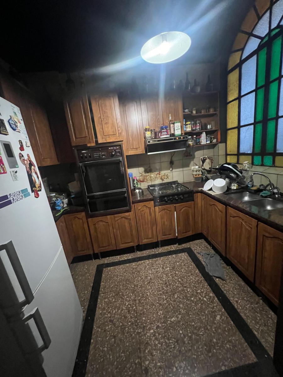 Excelente Piso Antiguo Ideal Para Refaccionar! Oportunidad 3