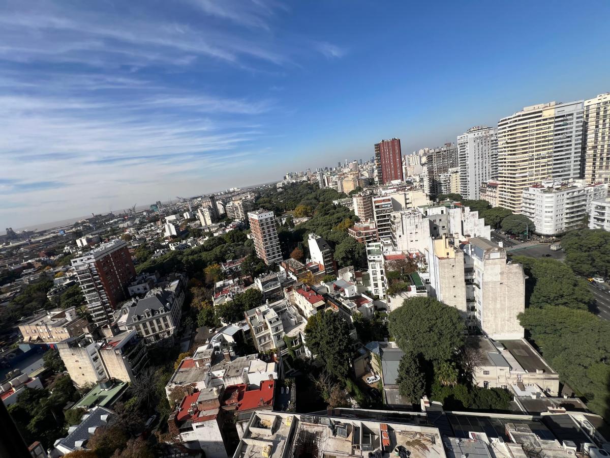 Piso Altísimo de Súper Categoría! Vista Única! 4