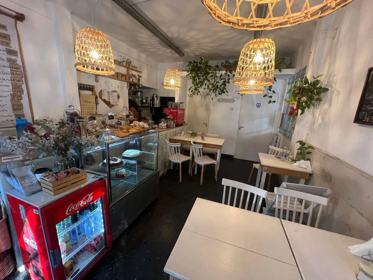 Excelente local para café de especialidad todo amoblado !!! 4