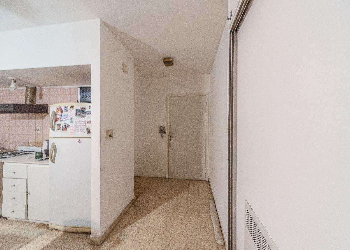 Foto de VENTA -3 AMBIENTES - BALCON - PARQUE PATRICIOS, imagen 2