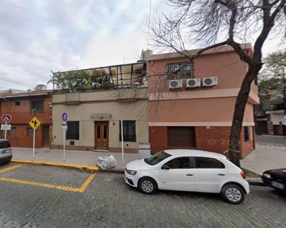 Foto de VENTA - TERRENO EN ESQUINA 325m2 - PARQUE CHACABUCO, imagen 2