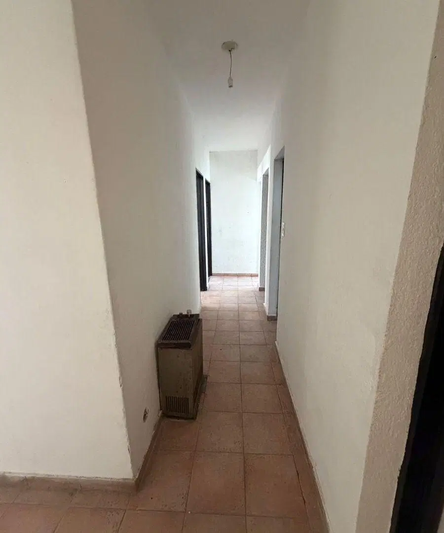 B° LOS GIGANTES - SE VENDE CASA 3 DOR 2 BAÑ 5