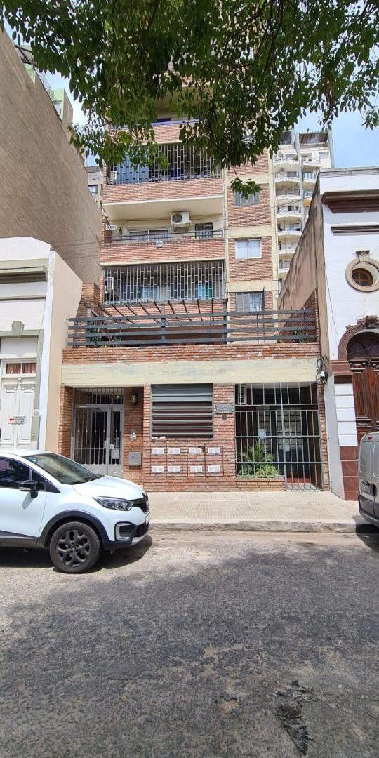 Foto de VENTA DPTO 3 DOR FRENTE PLAZA CON BALCON, imagen 1