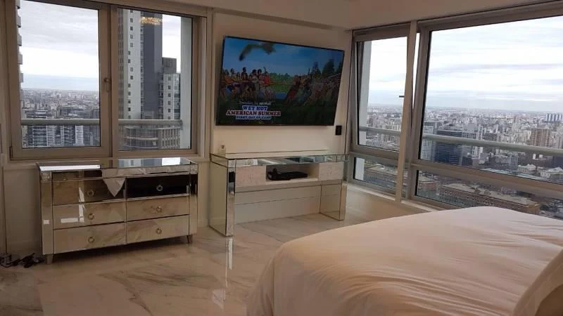 Piso en Le Parc Puerto Madero - Increible Reciclado a Nuevo! 2 Cocheras Opcionales U$s 50.000 c/u 3