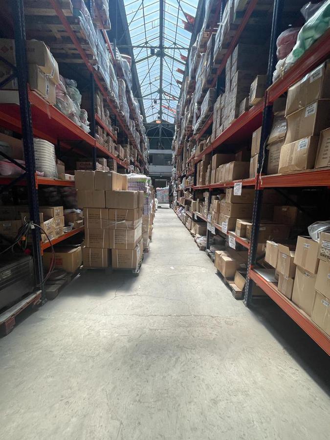 Galpón y Deposito en Venta 2